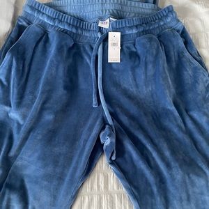 Gap Capri Sweatpants (Velour like) super soft, Brand New with Tags, Never worn.